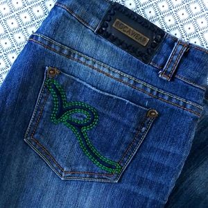 ROCAWEAR 1999 Simone Straight Leg Jean